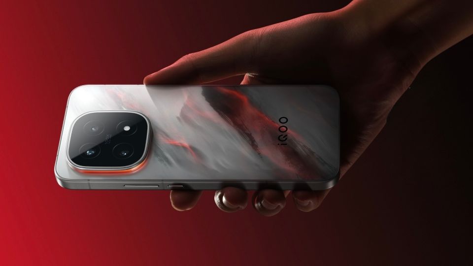 Vivo iQOO 15 ra mắt với nhiều nâng cấp ấn tượng