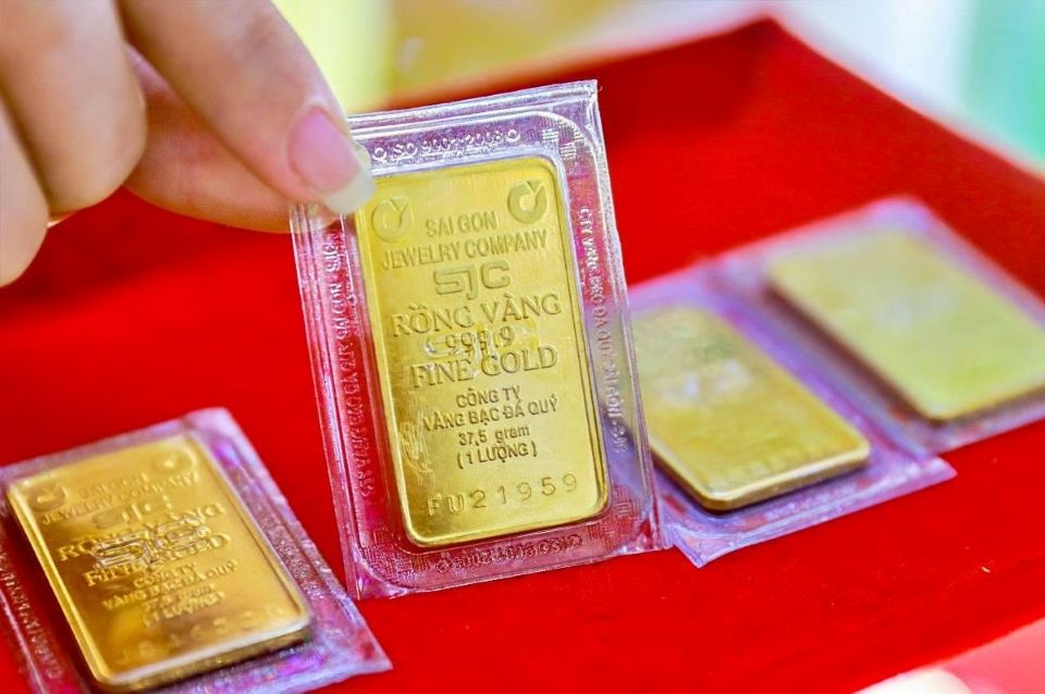 Giá vàng ngày 23/10/2025: Vàng trong nước đồng loạt giảm mạnh