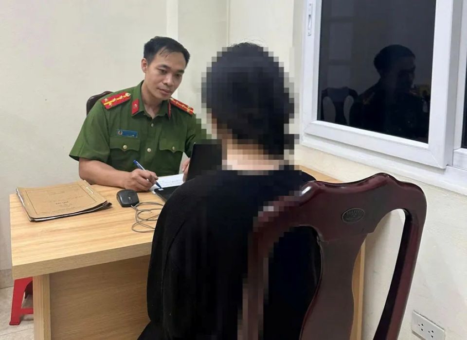 "Bắt cóc online": Vì sao học sinh, sinh viên dễ bị thao túng?
