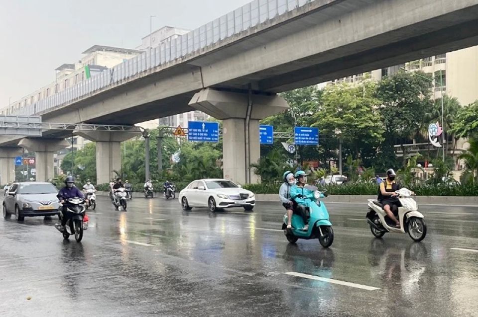 Thời tiết ngày 25/10/2025: Bắc Bộ sáng rét sâu, Nam Bộ có mưa to đến rất to