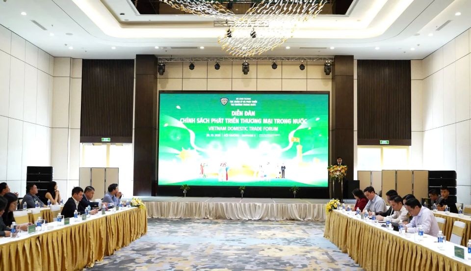 Cần thêm chính sách, cải thiện môi trường đầu tư cho phát triển thị trường trong nước