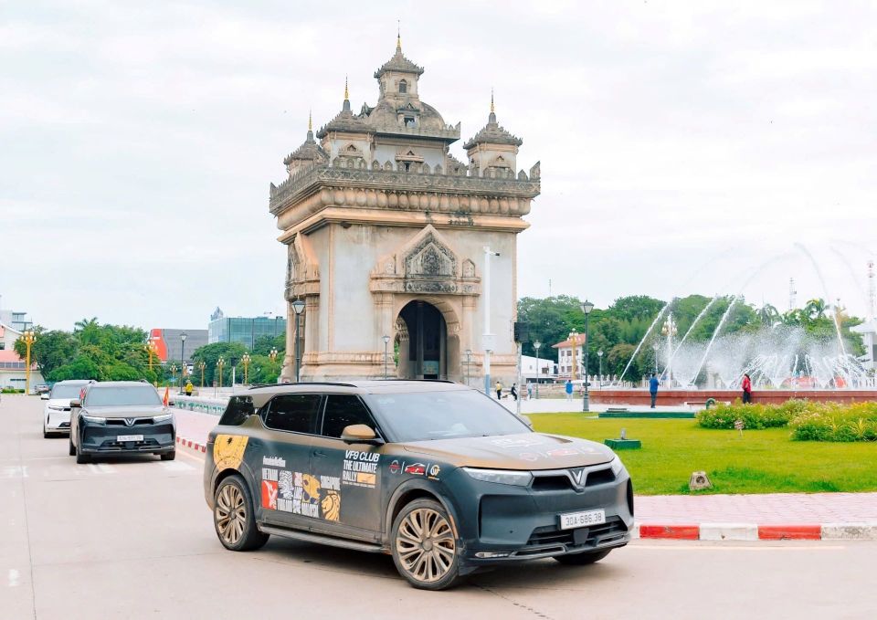 VinFast VF 9 qua chia sẻ của khách Việt: Khỏe như xe động cơ V8, “nuôi” dễ ngang xe hạng A