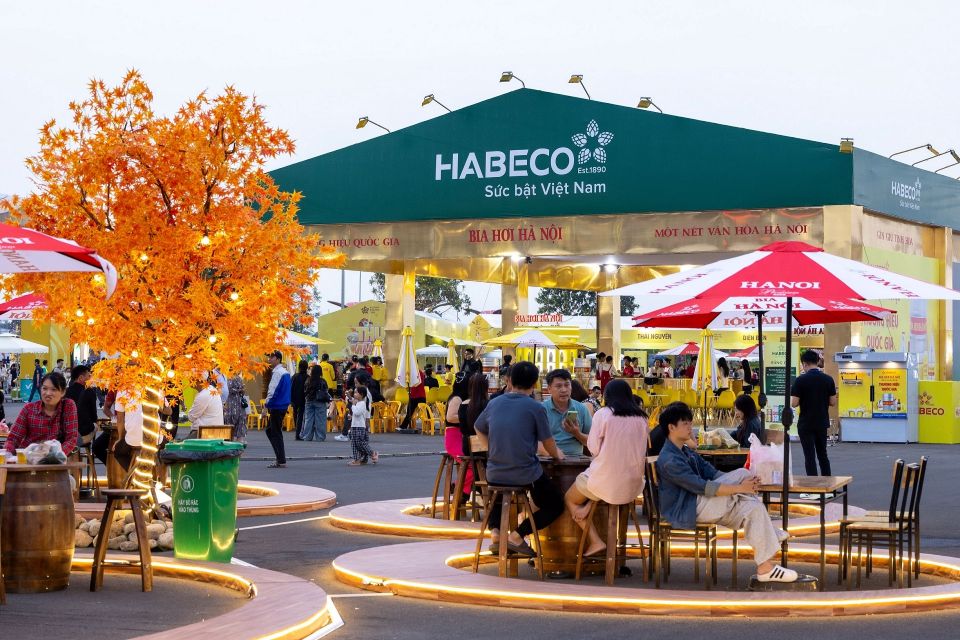 Ăn ngon – chill đỉnh – checkin cháy máy: Hội chợ Mùa Thu 2025 biến Hà Nội thành “thiên đường của các giác quan”