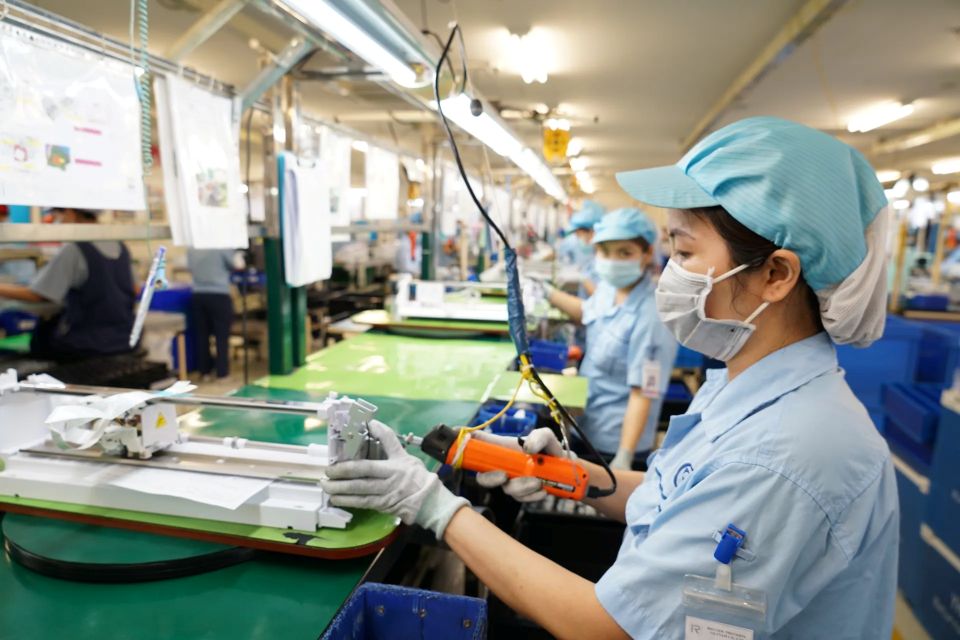 Đổi mới tư duy và chiến lược xuất khẩu