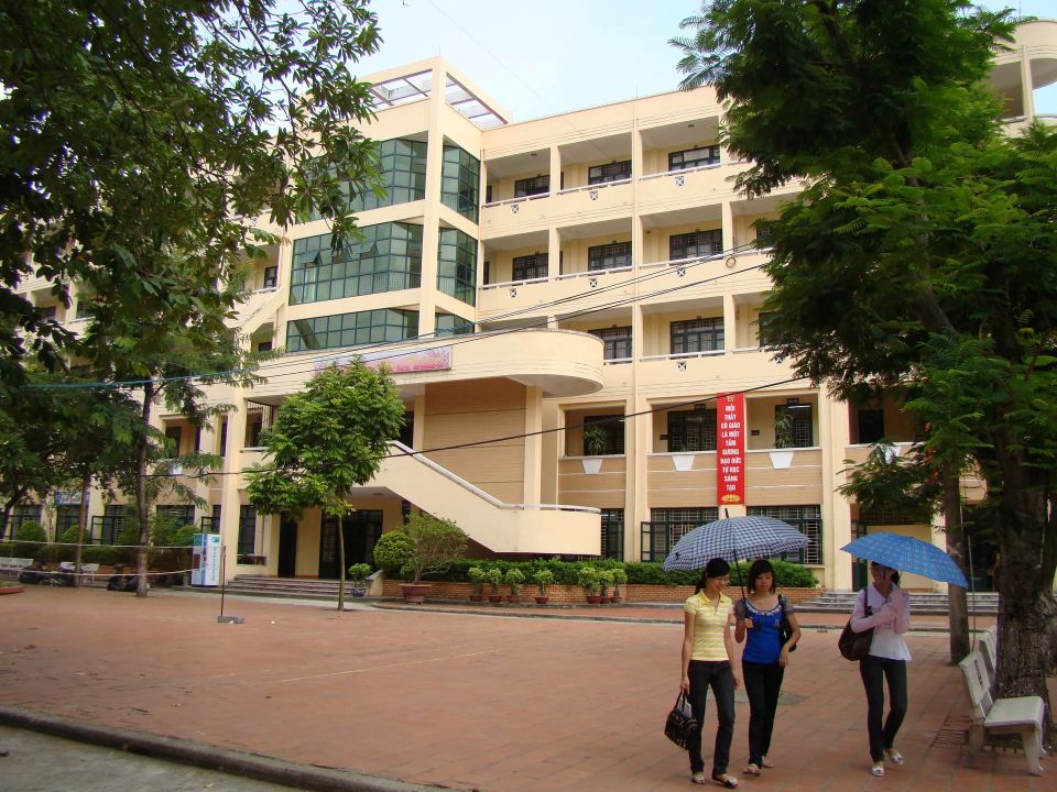 Ký túc xá - hạ tầng xã hội thiết yếu