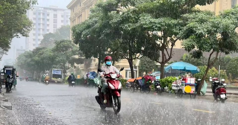 Thời tiết ngày 5/11/2025: Trung Bộ sắp hứng gió mạnh và mưa to