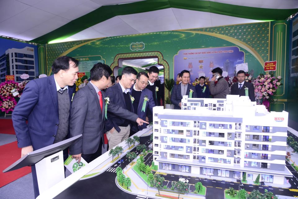 Thị trường bất động sản diễn biến ra sao khi lãi suất tăng?