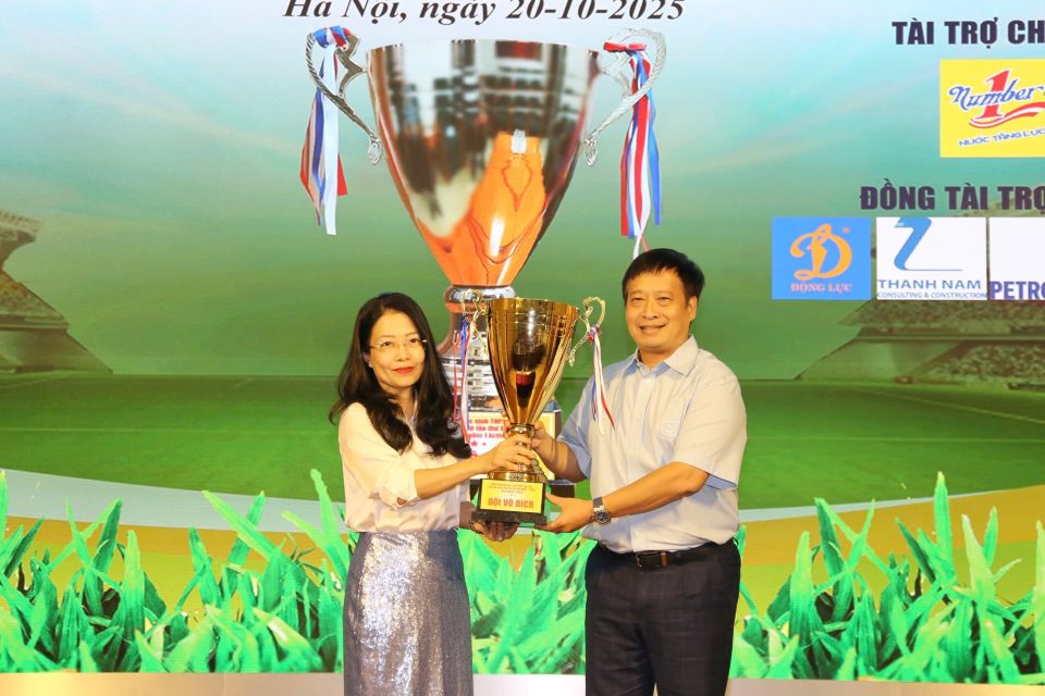 Giải bóng đá học sinh THPT Hà Nội - An ninh Thủ đô lần thứ XXIV 2025 Cúp Number 1 Active: Kỷ lục 125 đội tranh tài, khẳng định vụ thế sân chơi thể thao học đường