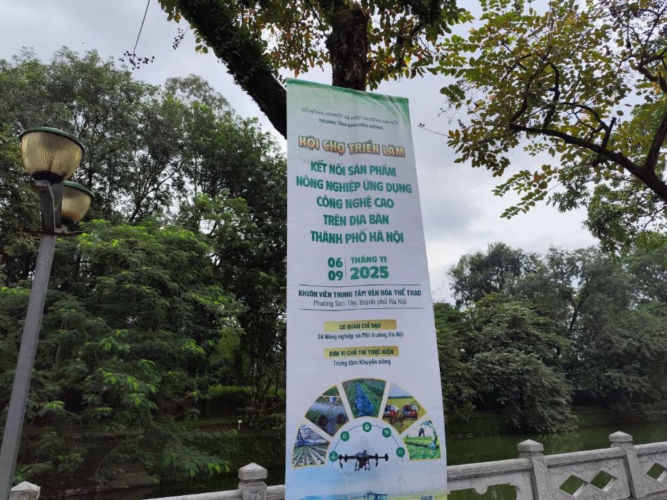 Trước giờ khai mạc Hội chợ sản phẩm nông nghiệp ứng dụng công nghệ cao tại Sơn Tây – Hà Nội