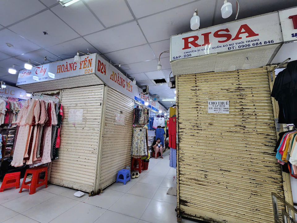 Chợ An Đông và cơn thoái trào: Hàng loạt sạp đóng cửa, tiểu thương lao đao tìm đường sống