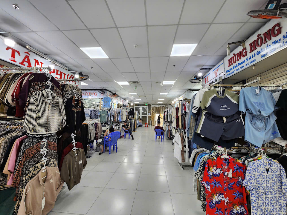 Chợ An Đông và cơn thoái trào: Hàng loạt sạp đóng cửa, tiểu thương lao đao tìm đường sống