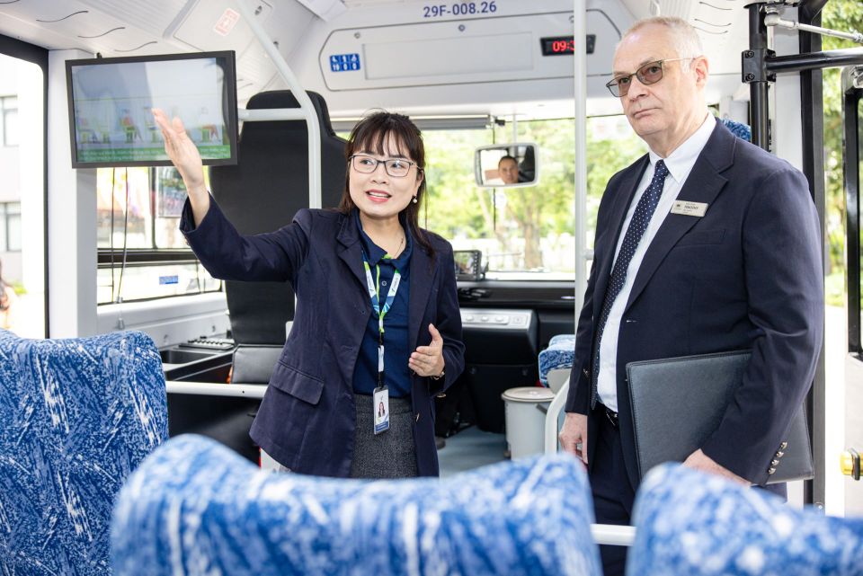 Ra mắt dịch vụ “Xe điện học đường chuyên biệt” đầu tiên tại Việt Nam