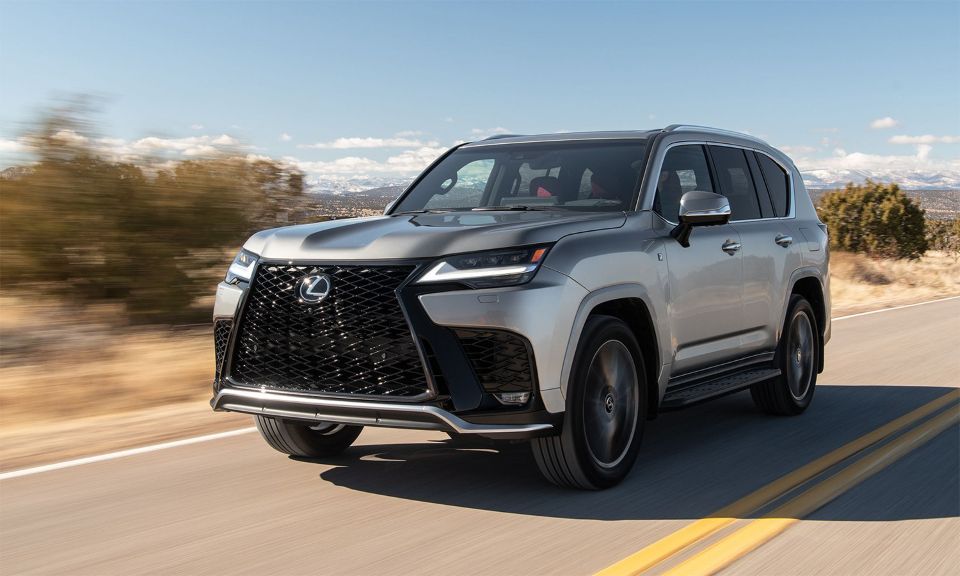 Hơn 7.500 xe Toyota và Lexus bị triệu hồi để khắc phục sự cố