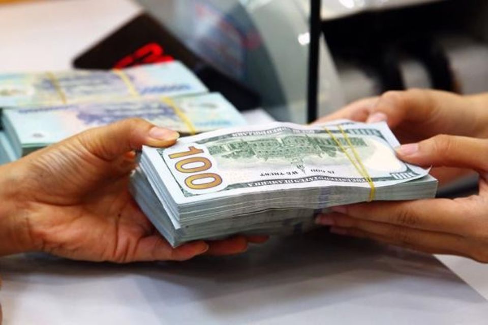 Giá ngoại tệ ngày 20/11/2025: USD bật tăng mạnh