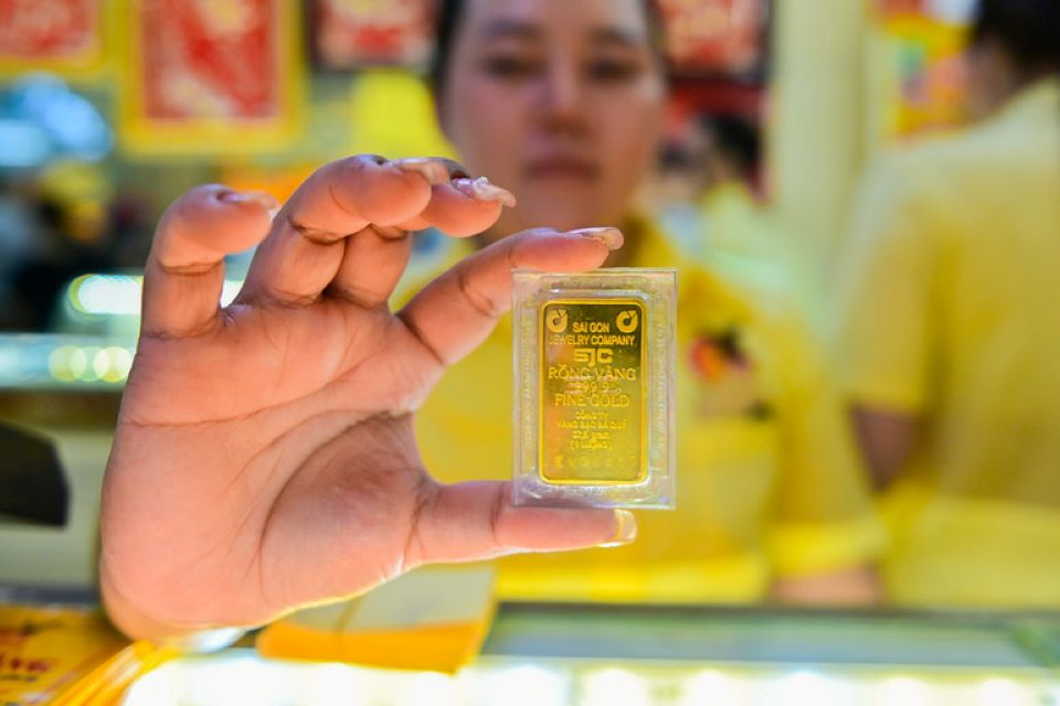 Giá vàng ngày 22/11/2025: Vàng thế giới hạ nhiệt