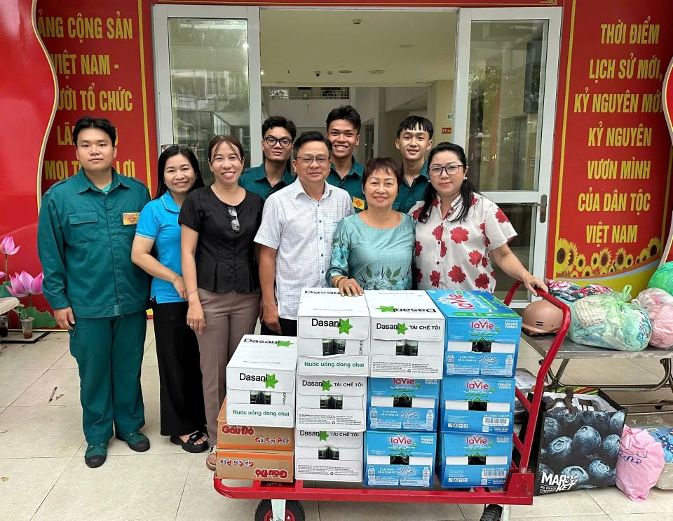 TP Hồ Chí Minh tiếp nhận hơn 236 tỷ đồng, 441 tấn hàng chuyển đến đồng bào vùng lũ