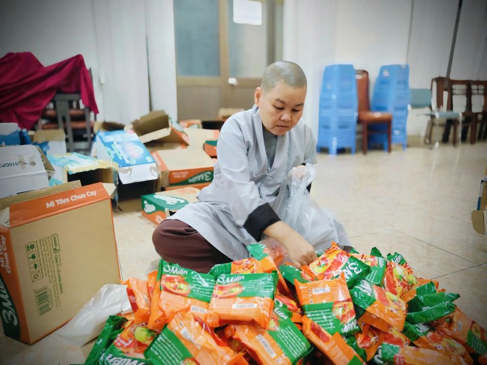 TP Hồ Chí Minh tiếp nhận hơn 236 tỷ đồng, 441 tấn hàng chuyển đến đồng bào vùng lũ