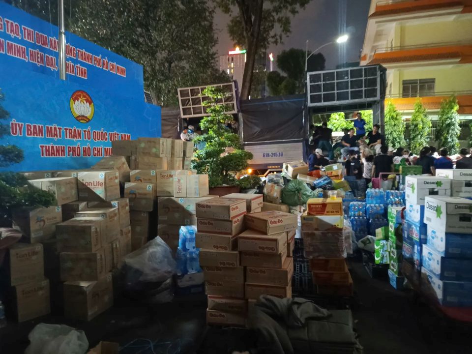 TP Hồ Chí Minh hỗ trợ Đắk Lắk 500 tấn hàng, 10 tỷ đồng và các bếp ăn