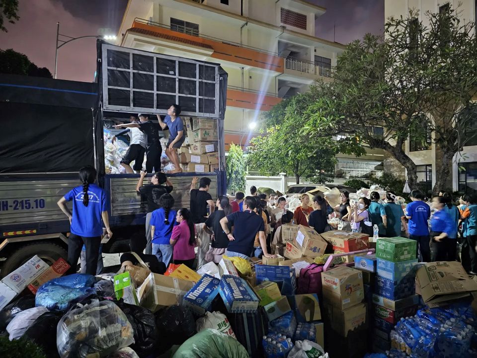 TP Hồ Chí Minh hỗ trợ Đắk Lắk 500 tấn hàng, 10 tỷ đồng và các bếp ăn