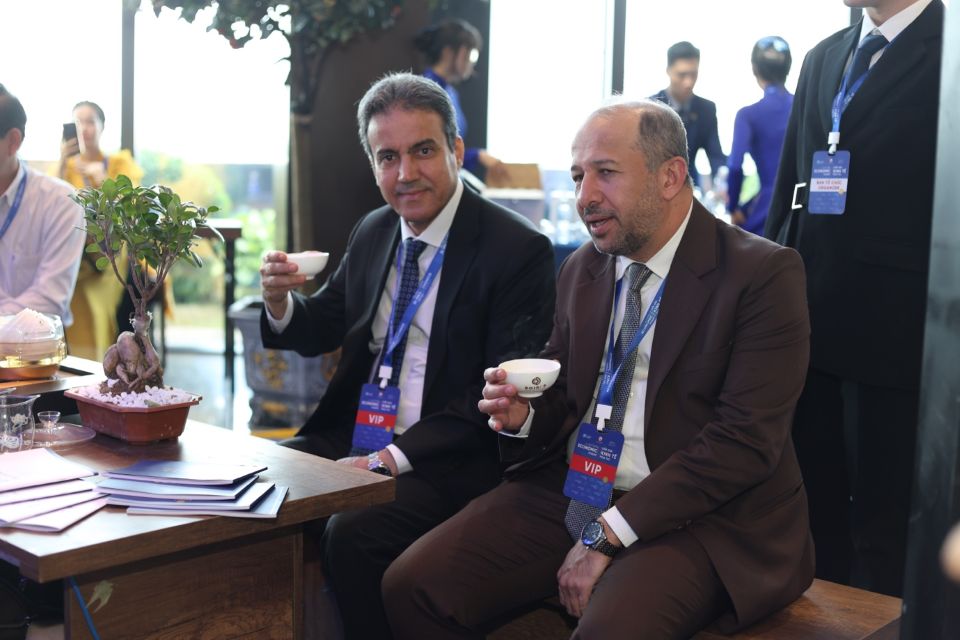 Văn hóa trà là sợi chỉ vàng kết nối con người, văn hóa và kinh tế 5 châu