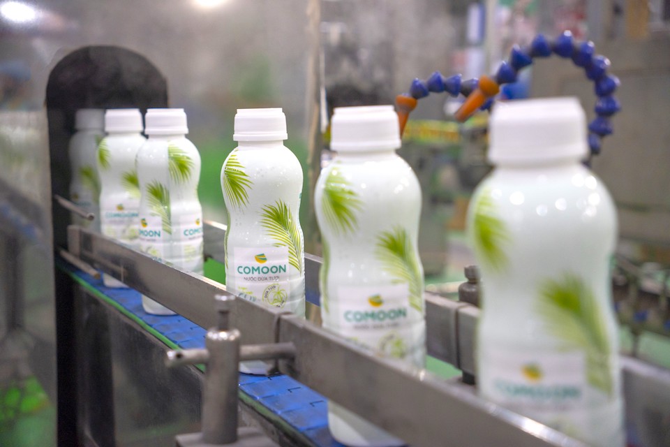 Bất ngờ khi quả dừa Việt Nam "hô biến" thành các sản phẩm đặc sắc, bền vững