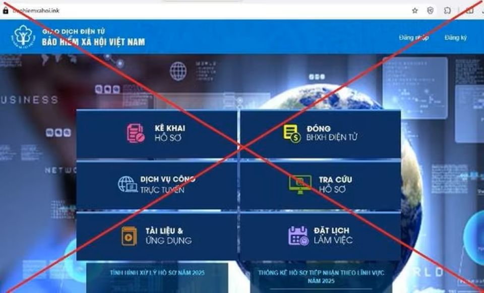 Giả mạo cán bộ cơ quan bảo hiểm xã hội để lừa đảo chiếm đoạt tài sản