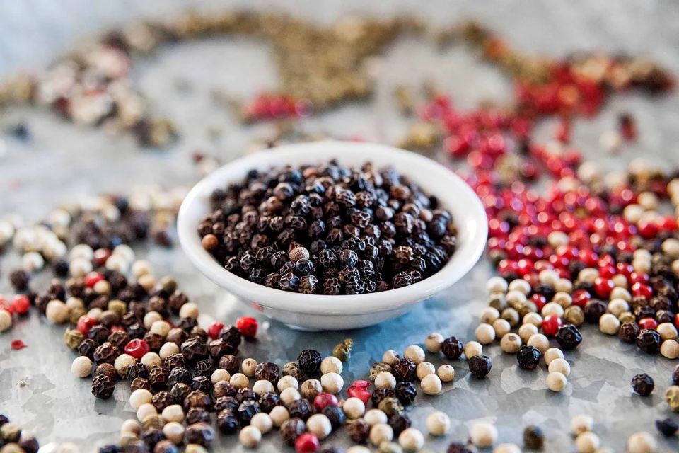 Giá nông sản ngày 29/11/2025: Cà phê và hồ tiêu cùng tăng