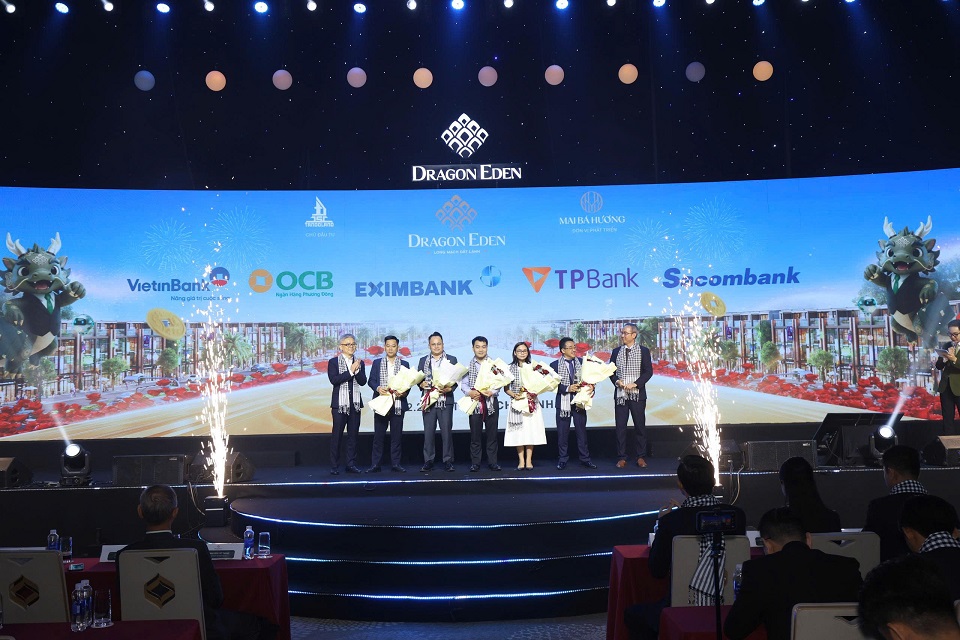 Mua đất nền được vay ngân hàng trả nợ gốc 1%/năm trong 20 năm