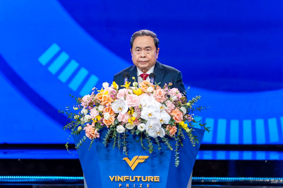 VinFuture 2025- Vinh danh 4 công trình khoa học " cùng vươn mình - cùng thịnh vượng"