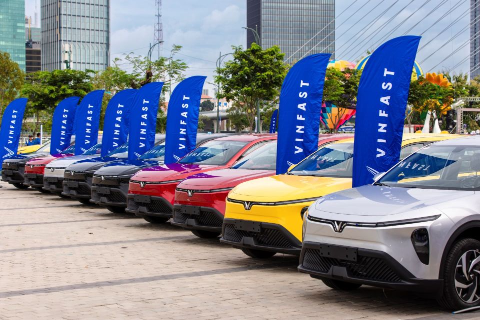 Lựa chọn Limo Green: Nước đi “đánh đâu thắng đó” của tài xế dịch vụ