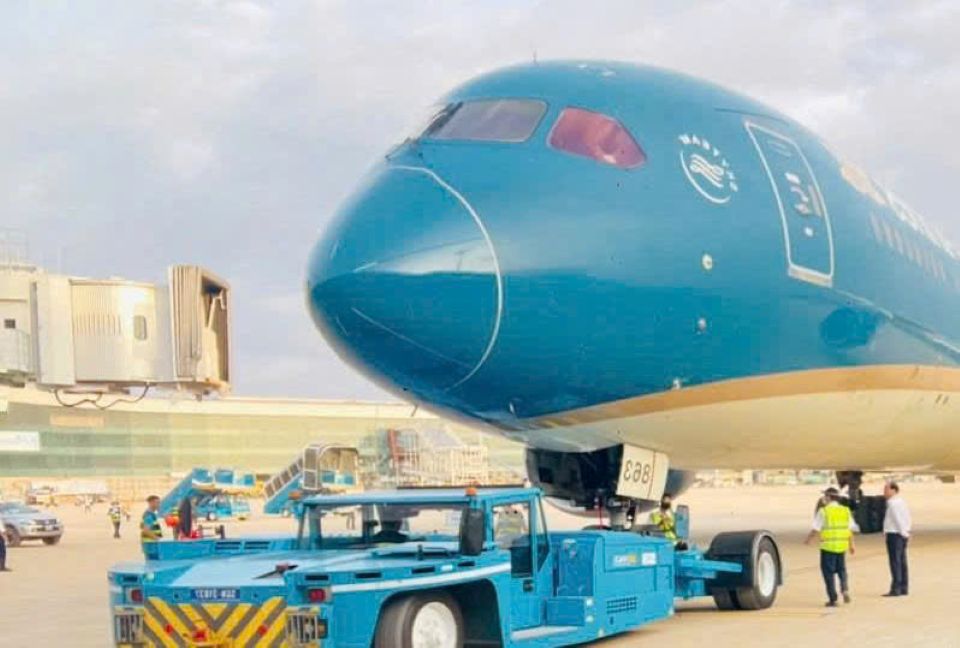 Chuyến bay lịch sử hạ cánh sân bay Long Thành, mở ra kỷ nguyên mới của hàng không Việt Nam