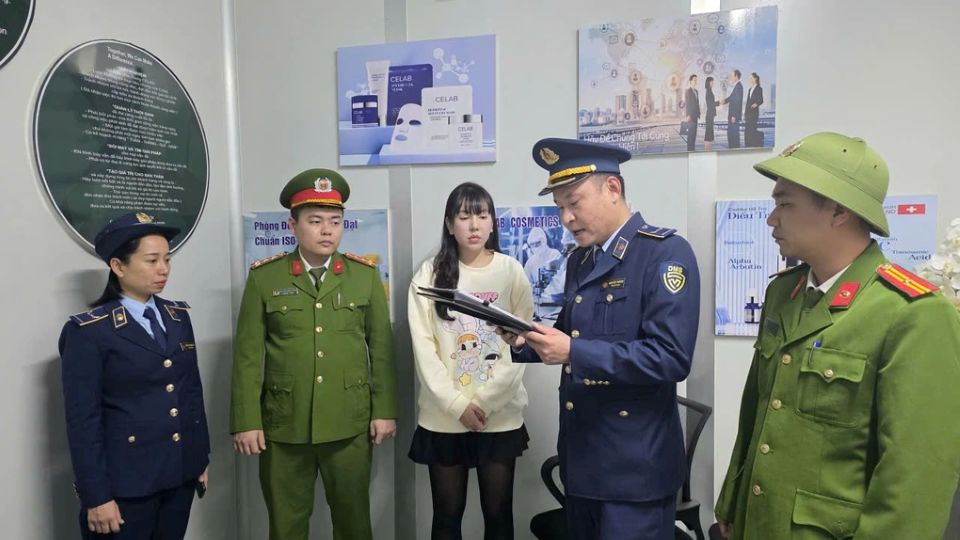 Quảng Ninh triệt phá đường dây sản xuất, buôn bán mỹ phẩm giả quy mô lớn