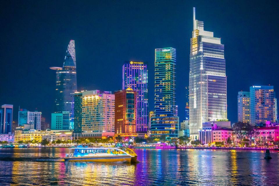 TP Hồ Chí Minh, Huế và Quảng Ninh được vinh danh là “Điểm đến ấn tượng của năm 2025”