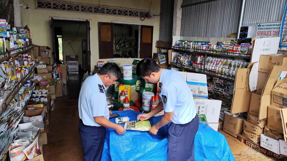 Bán phân bón kém chất lượng, một hộ kinh doanh bị xử phạt 175 triệu đồng