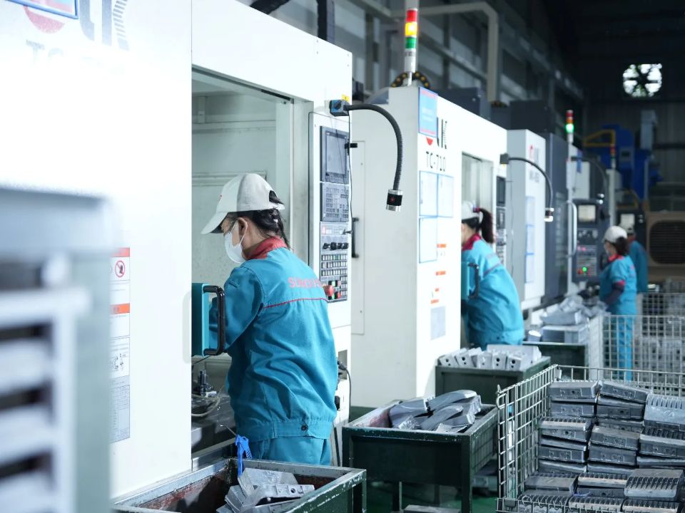 Doanh nghiệp vượt thách thức phát triển công nghiệp hỗ trợ