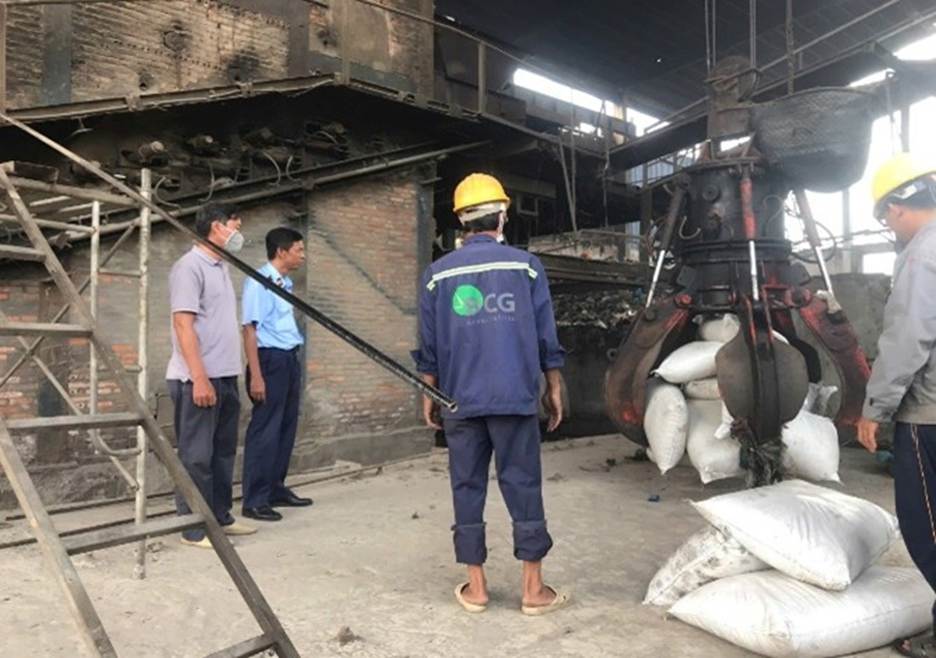 An Giang: Xử phạt 34 triệu đồng buộc tiêu hủy 4,5 tấn phân bón không rõ nguồn gốc, xuất xứ