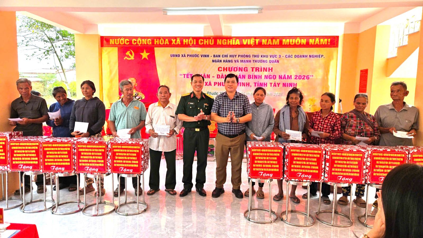 Ấm áp “Tết Quân – Dân Xuân Bính Ngọ 2026” cho đồng bào Khmer xã Phước Vinh