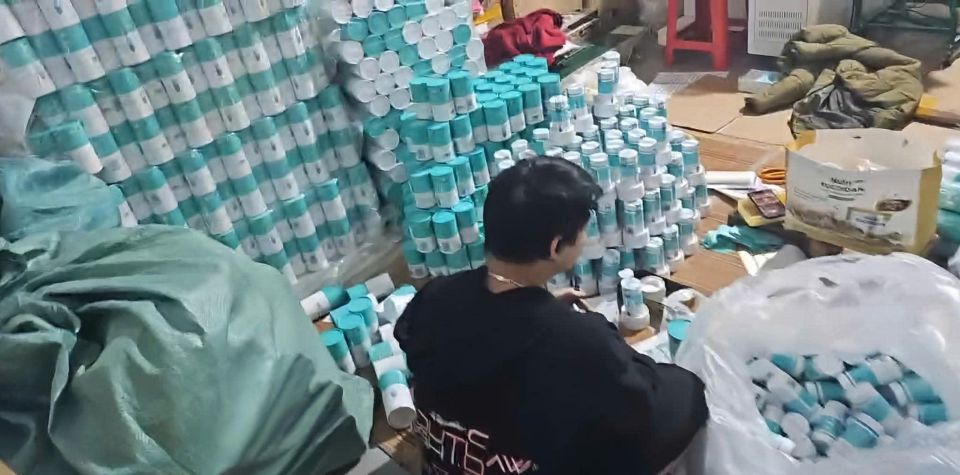 Thanh Hóa: Triệt phá đường dây sản xuất thuốc và thực phẩm chức năng giả quy mô rất lớn