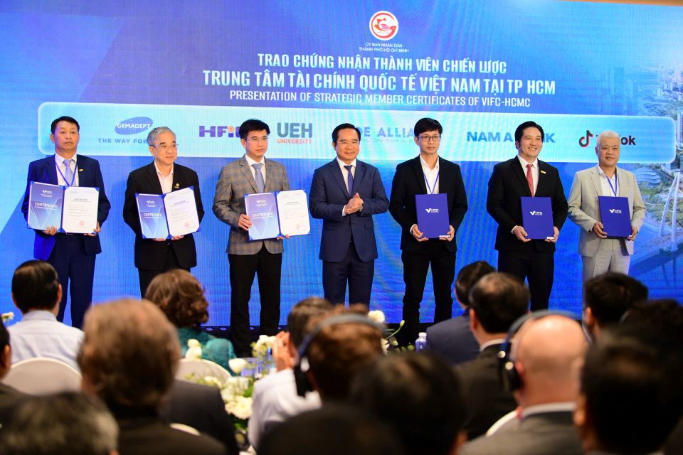 Nam A Bank – Nhà đầu tư chiến lược Trung tâm Tài chính Quốc tế Việt Nam tại TP Hồ Chí Minh