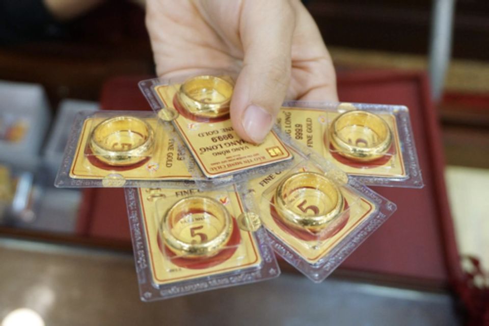 Giá vàng ngày 19/2/2026: Vàng thế giới "dậy sóng"