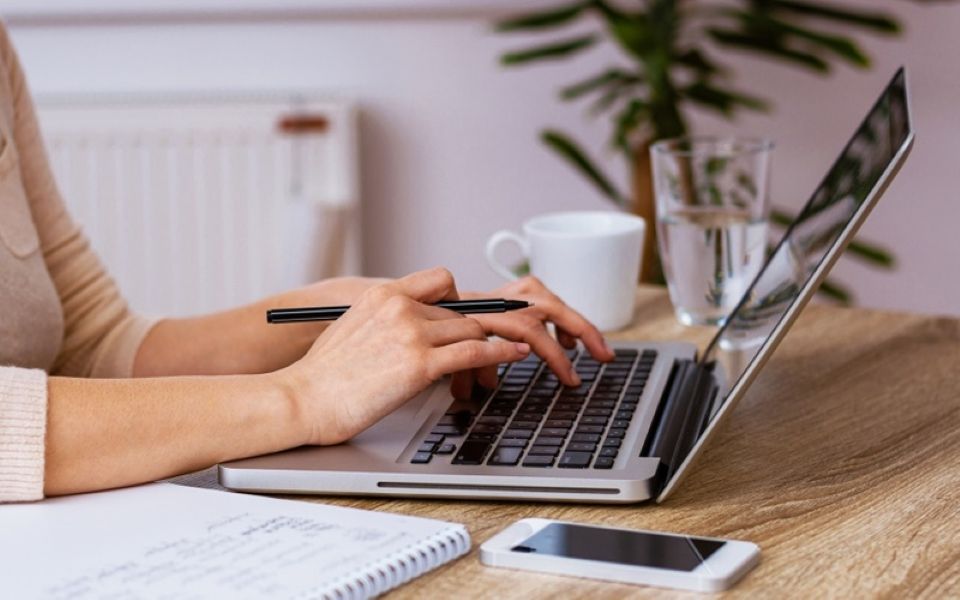 Những điều nên tránh ngày đầu đi làm để cả năm "thuận buồm xuôi gió"