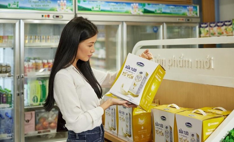 Vinamilk xuất khẩu sữa tươi chứa tổ yến đi Singapore, tiếp tục phát triển thị trường với phân khúc cao cấp