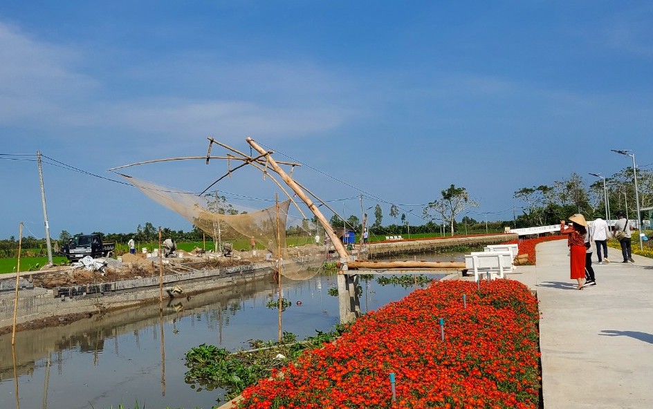 Biến vùng đất hoang hóa thành khu sinh thái miệt vườn để đền đáp quê hương