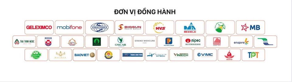 Hàng ngàn người dân và du khách tham dự Lễ hội Gò Đống Đa 2025 - Ảnh 11