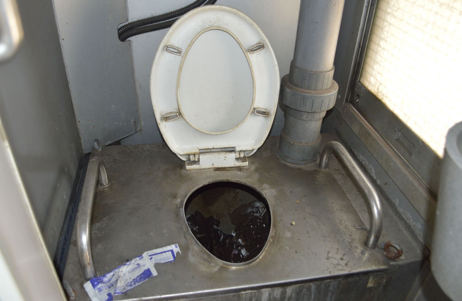 Mẫu bồn vệ sinh do công ty Chodai Ltd cung cấp.
