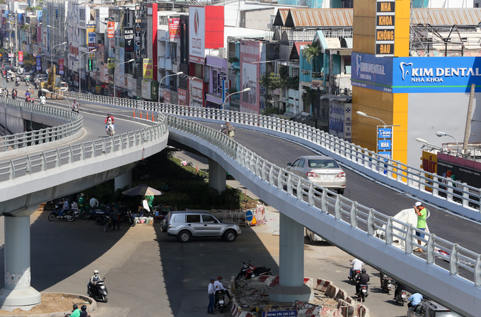 Nhánh cầu Phạm Ngũ Lão - Nguyễn Oanh được hoàn thành sau 5 tháng thi công với tổng mức đầu tư hơn 57 tỷ đồng.