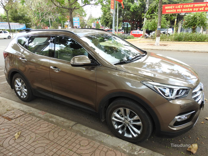 Huyndai Santa Fe mới mua ra khói đen, tiêu dùng, Hyundai Santafe DM 2016, huyndai hoàng việt