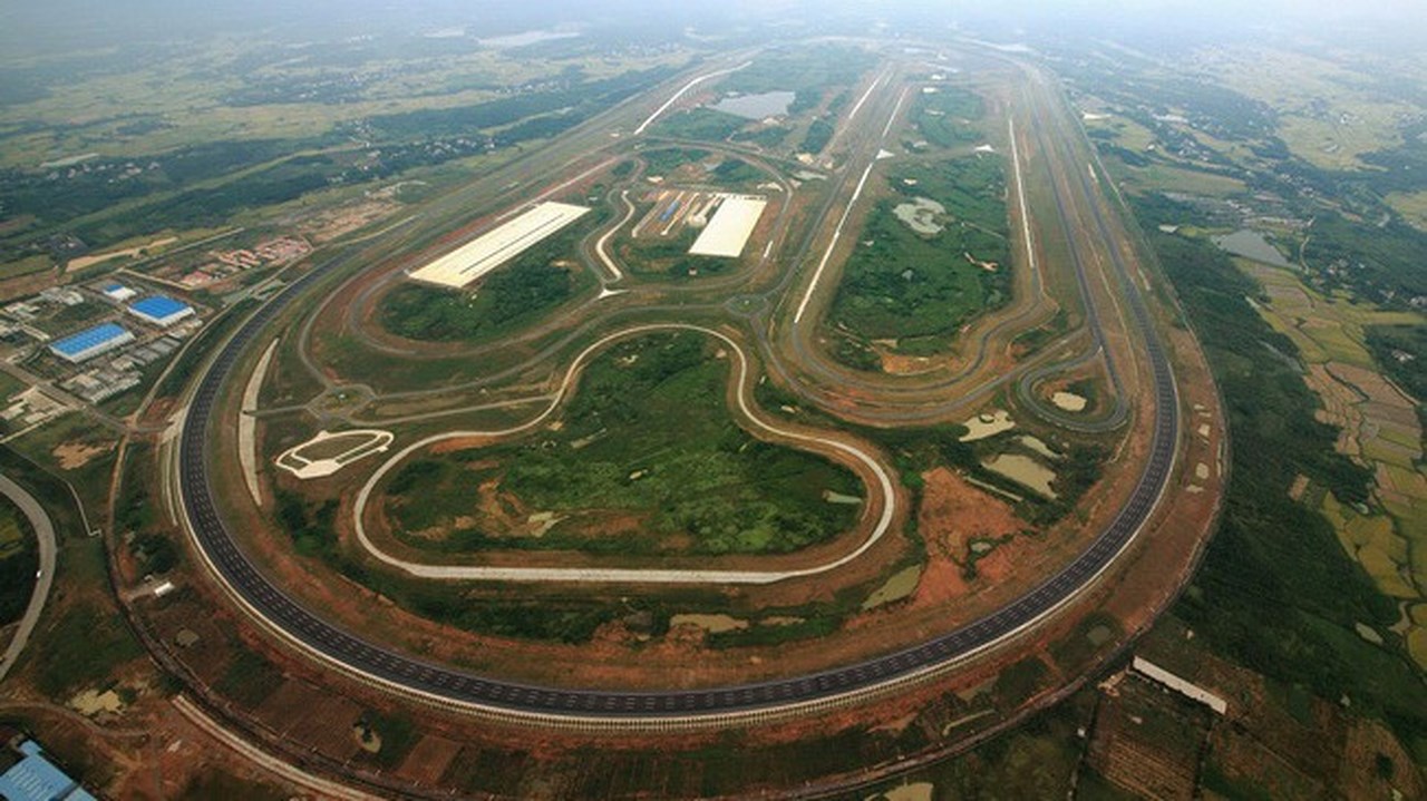 Đường thử Guangde Proving Ground của GM tại Trung Quốc có tổng chiều dài 60 km và có thể tái tạo 67 điều kiện lái xe khác nhau